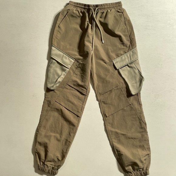 Women’s Forever 21 Fashion Windpants - Picture 1 of 2